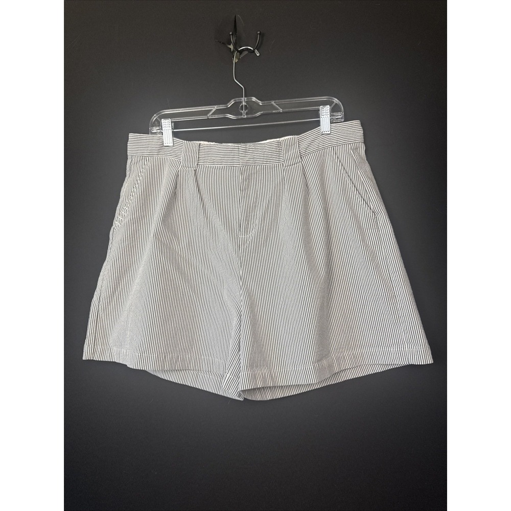 Tuckernuck Gray White Stripe Pleated Shorts XL Coastal Preppy EUC